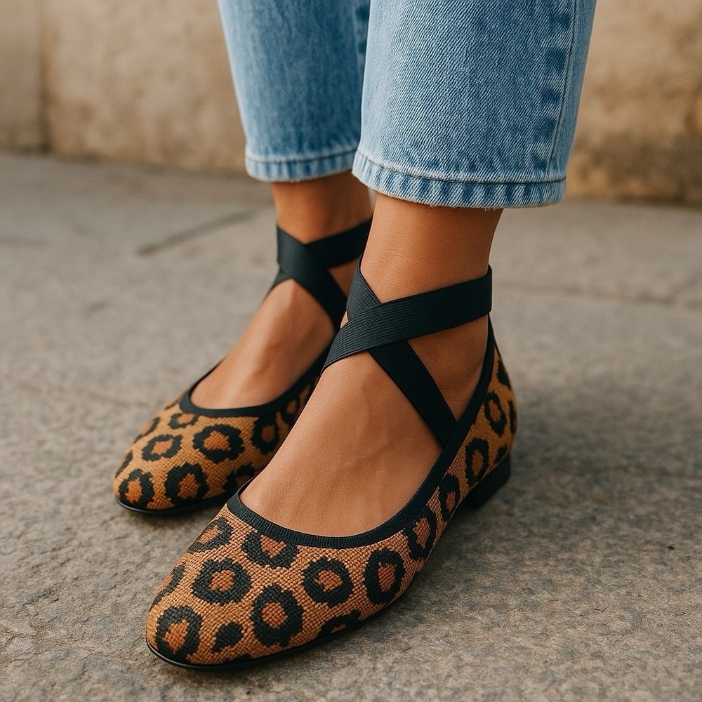 Antonio Melani Women's Flat Animal Print Fabric Upper Round Toe Size 8M
